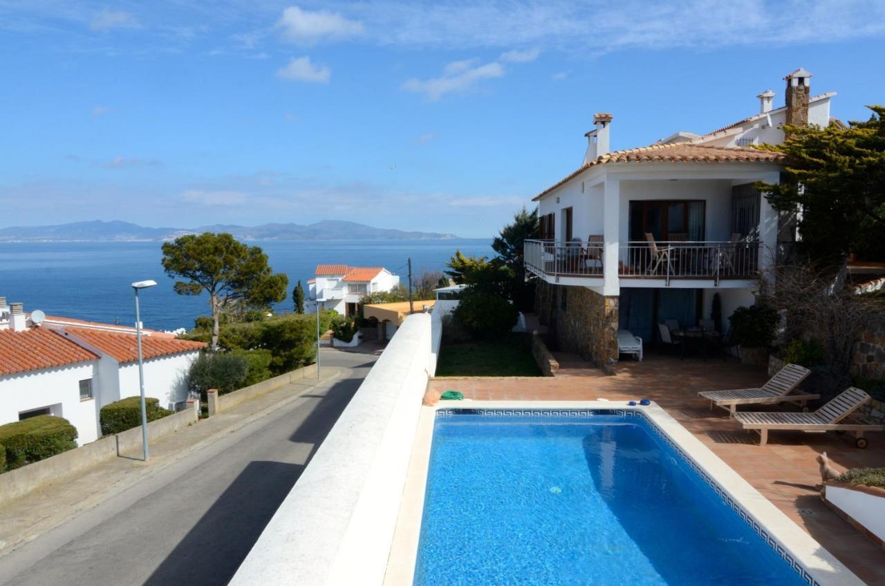 Villa Garbinell L'Escala Exterior photo