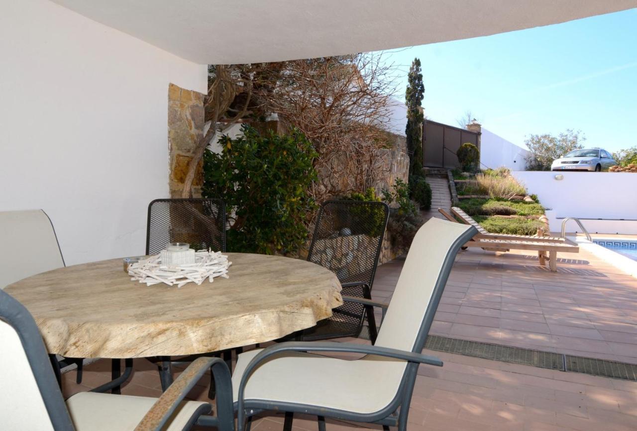 Villa Garbinell L'Escala Exterior photo