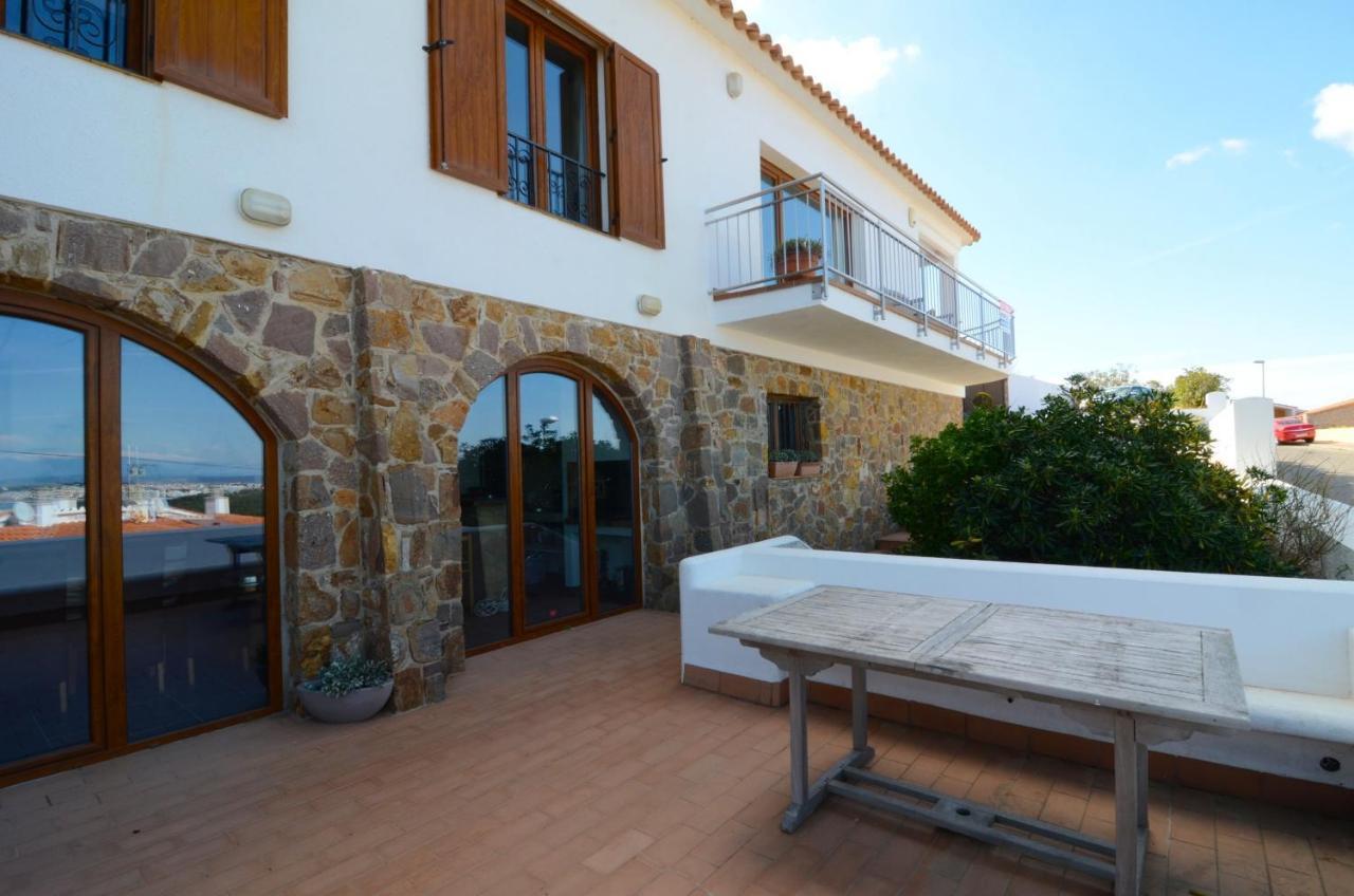 Villa Garbinell L'Escala Exterior photo